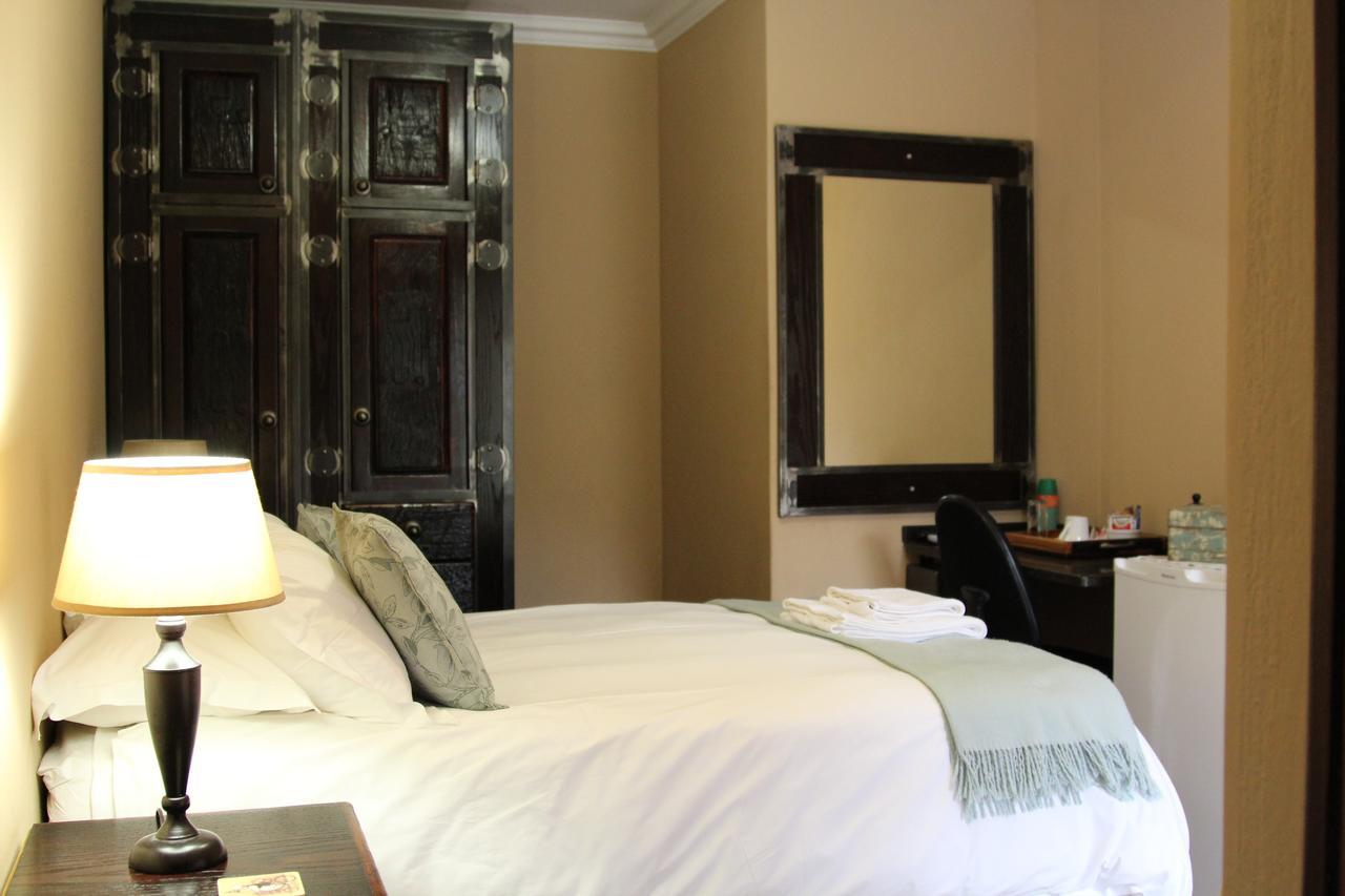 Micasa Sucasa Guesthouse Lephalale Bagian luar foto