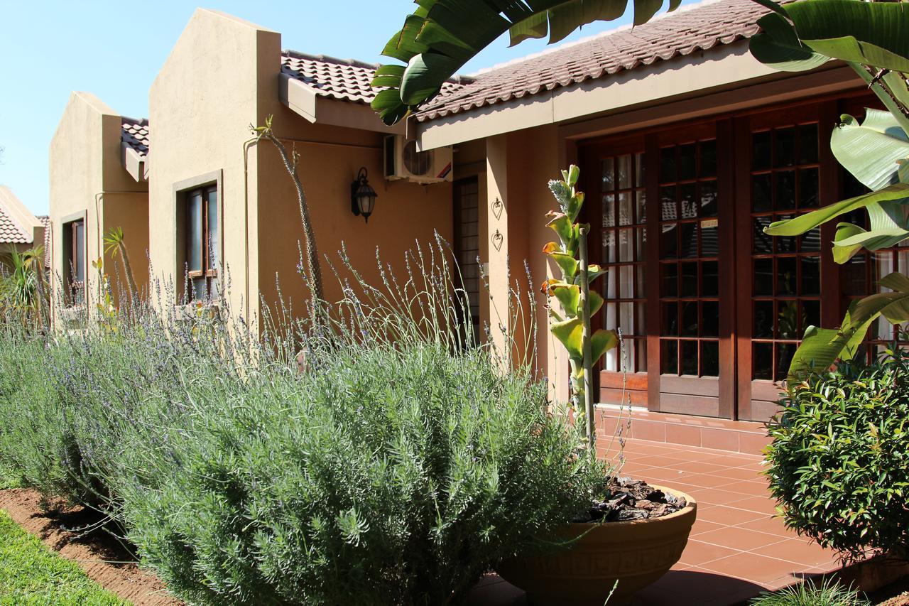 Micasa Sucasa Guesthouse Lephalale Bagian luar foto